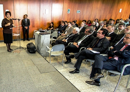 Ministra assina documento do Fórum Mundial da Água